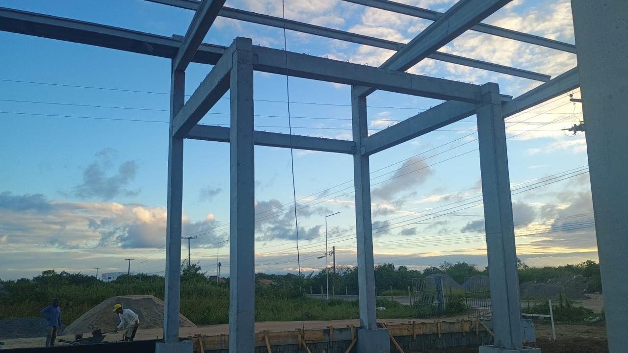 Estrutura de galpão pré-moldado de concreto